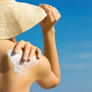 Pourquoi privilégier la crème solaire COOLA pour une protection quotidienne ? ☀️